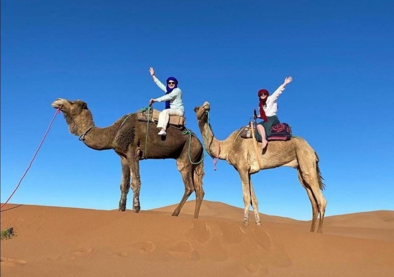 Amazing Luxury Camp 호텔 메르주가 외부 사진