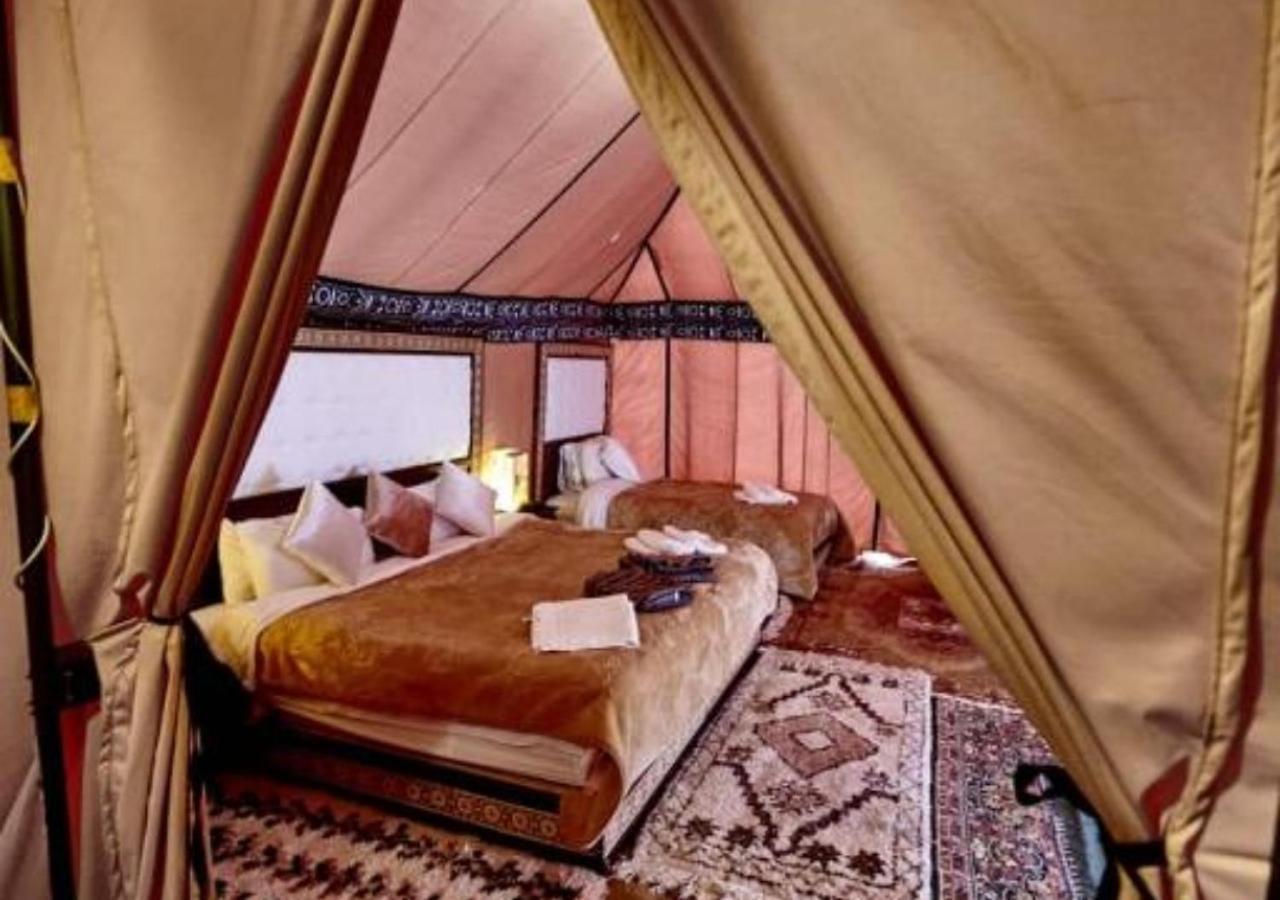 Amazing Luxury Camp 호텔 메르주가 외부 사진