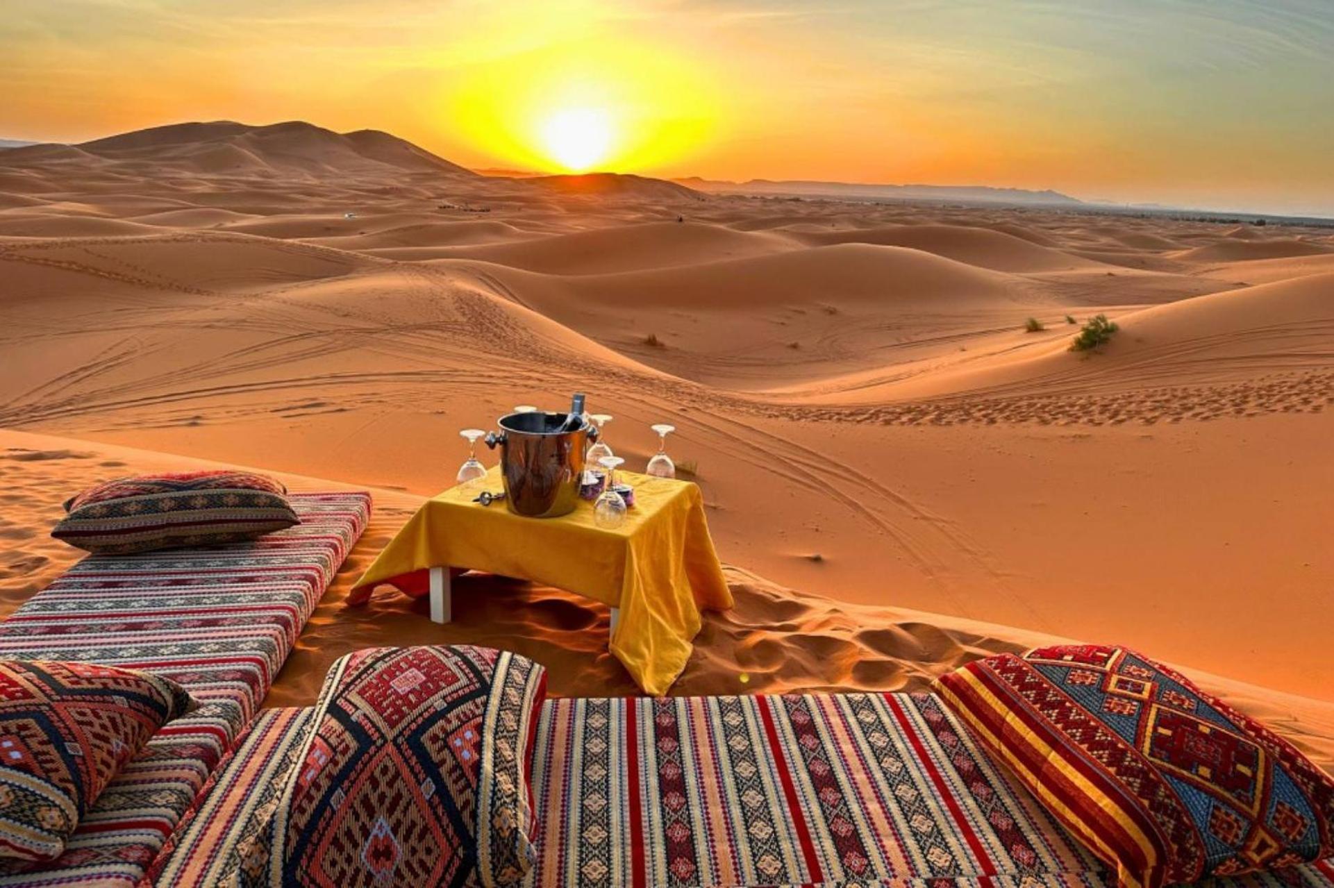 Amazing Luxury Camp 호텔 메르주가 외부 사진